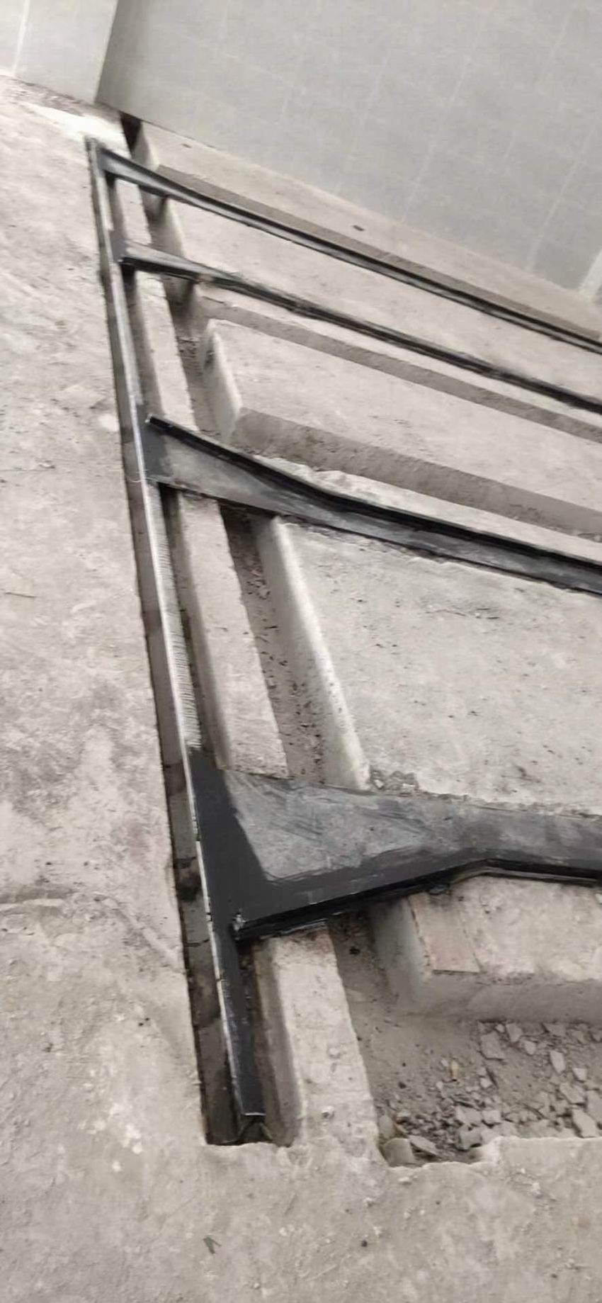 花园新村预埋轨道