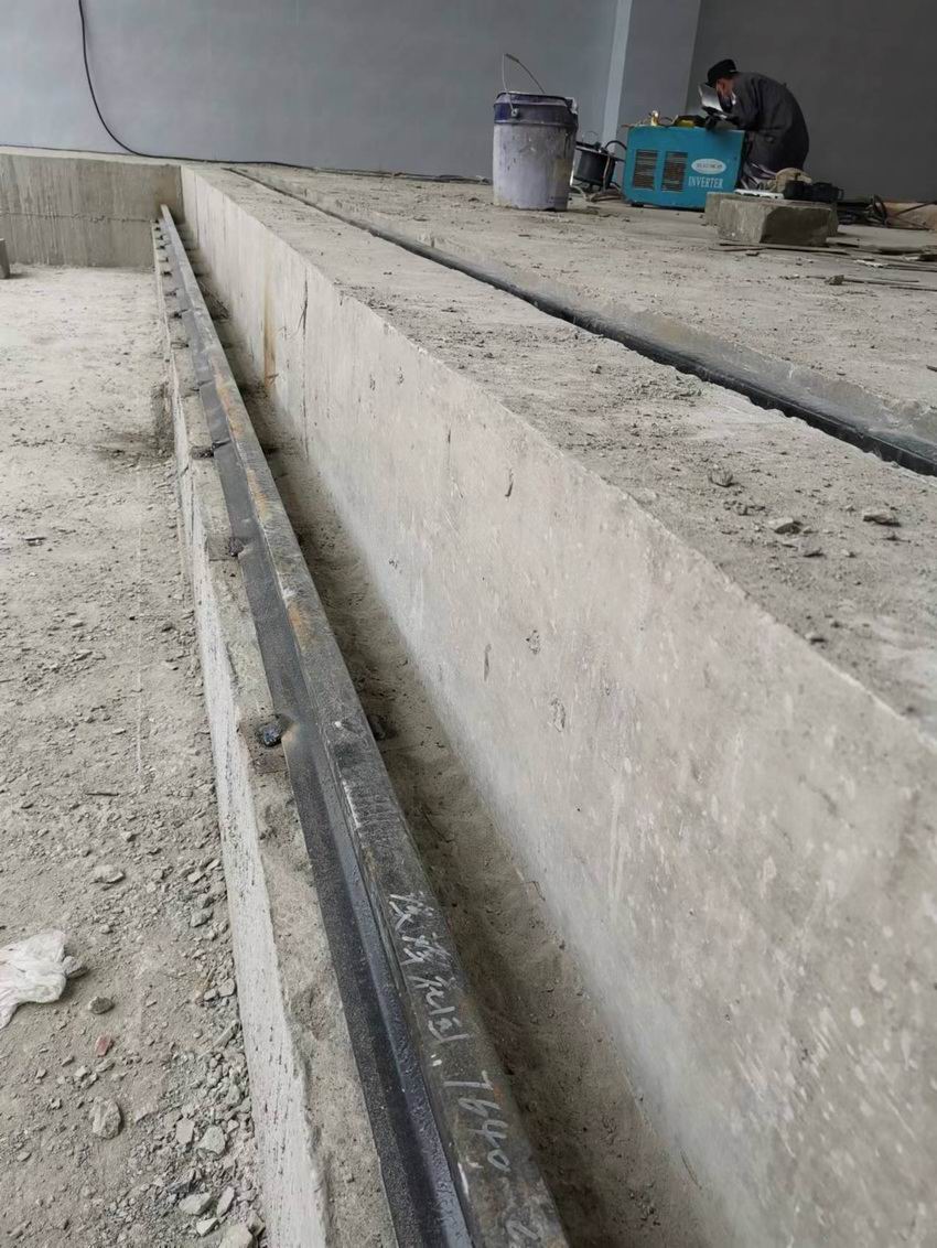 溪潭花园垃圾站