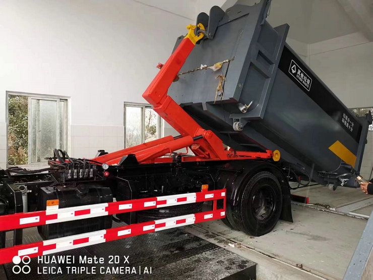 车厢可卸式垃圾车